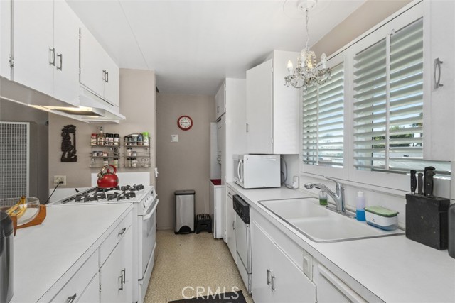 Detail Gallery Image 26 of 30 For 1809 Tustin Ave, Costa Mesa,  CA 92627 - 3 Beds | 2 Baths