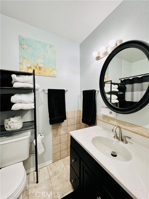 Detail Gallery Image 10 of 13 For 13855 Saranac Dr #F,  Whittier,  CA 90604 - 2 Beds | 1/1 Baths