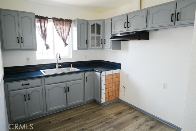 3424 3424 1/2 Paloma Street, Los Angeles CA: https://media.crmls.org/medias/c34f0087-8cf5-48f7-96d3-4f34fd83f602.jpg