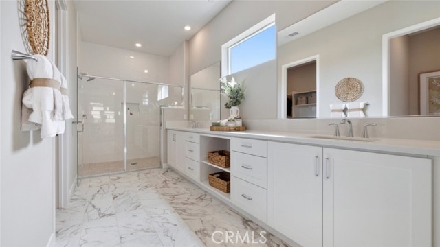 Detail Gallery Image 10 of 26 For 24517 via La Sombrilla, Valencia,  CA 91354 - 2 Beds | 2/1 Baths