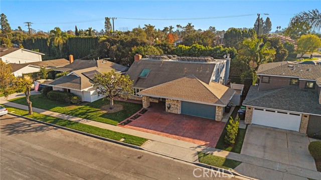 Detail Gallery Image 46 of 56 For 1851 Pitcairn, Costa Mesa,  CA 92626 - 4 Beds | 4 Baths
