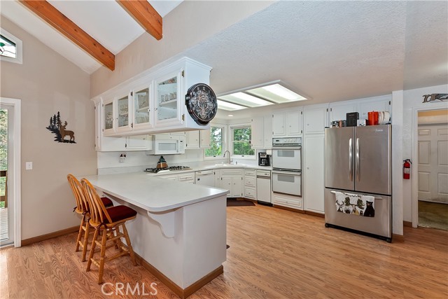 26349 Walnut Hills Drive, Lake Arrowhead CA: https://media.crmls.org/medias/c3506f42-bede-4da0-9dd2-6d94a91a7f11.jpg