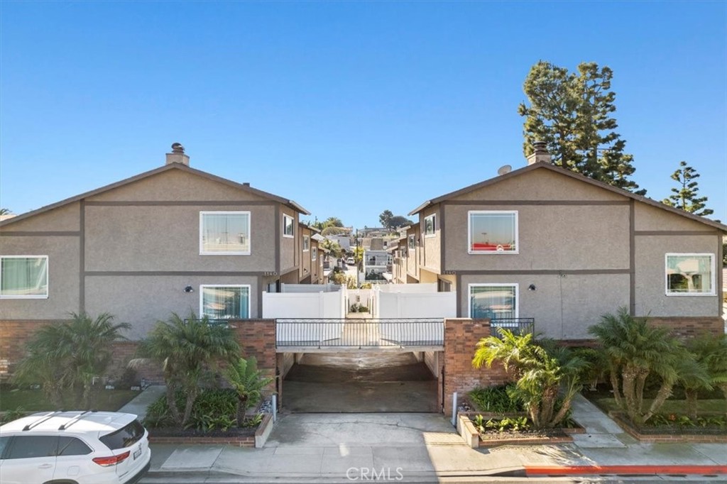 1140 Manhattan Beach Boulevard D, Manhattan Beach, CA 90266