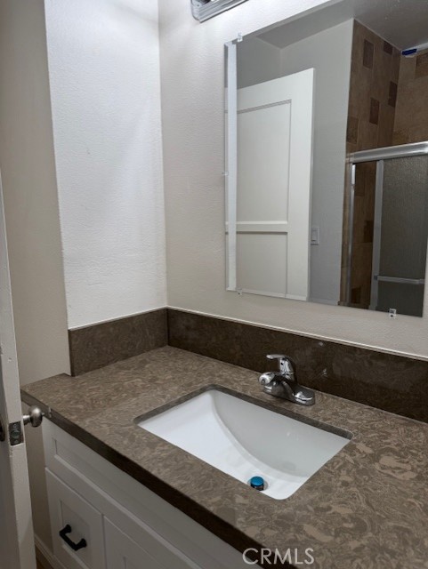 520 Mount Vernon Avenue, Barstow CA: https://media.crmls.org/medias/c350c3dd-a130-4179-ba76-9dcb17a22991.jpg