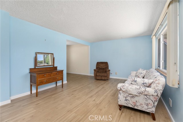 11747 Hollyview Drive, La Mirada CA: https://media.crmls.org/medias/c3513bb7-e14f-4ab6-8528-9d8524498b43.jpg