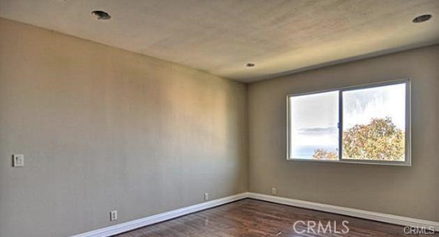 Detail Gallery Image 13 of 26 For 621 Loretta Dr, Laguna Beach,  CA 92651 - 5 Beds | 4/1 Baths