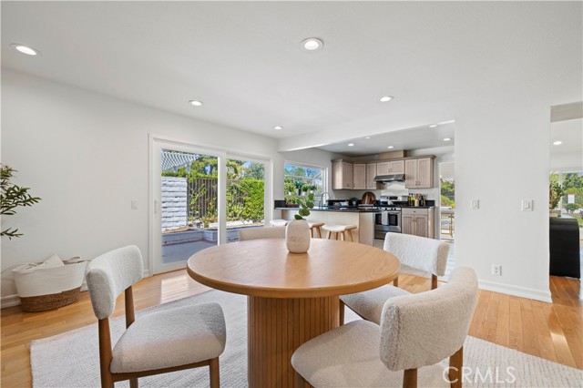 11730 Preston Trails Avenue, Porter Ranch CA: https://media.crmls.org/medias/c3515fa2-df30-4239-852b-21acb7048bdc.jpg