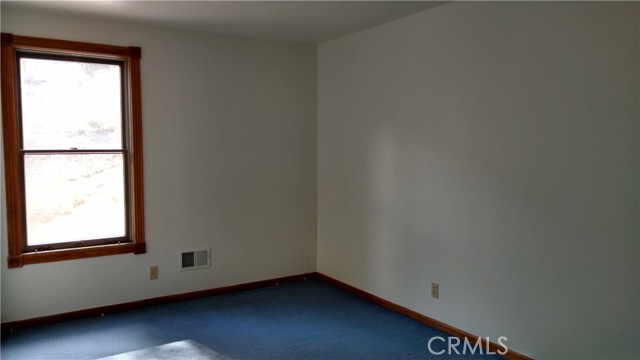 Detail Gallery Image 19 of 43 For 1792 Ash, Wrightwood,  CA 92397 - 3 Beds | 2/1 Baths