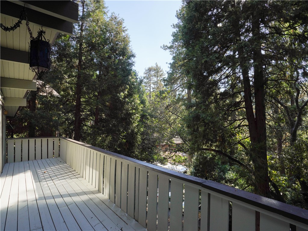 Detail Gallery Image 17 of 22 For 997 Berne Dr, Crestline,  CA 92325 - 2 Beds | 2 Baths