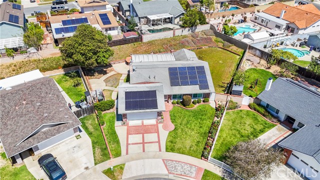25265 Pana Court, Lake Forest CA: https://media.crmls.org/medias/c3529278-e2f2-4419-b3b1-4e896faafabd.jpg