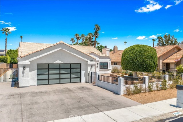 68870 Durango Road, Cathedral City CA: https://media.crmls.org/medias/c3529fab-1282-4829-be1e-687765a9b37b.jpg