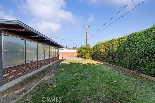 748 E Casad Street, Covina CA: https://media.crmls.org/medias/c3535f20-1c7d-4b9f-abda-d3eee87a4028.jpg