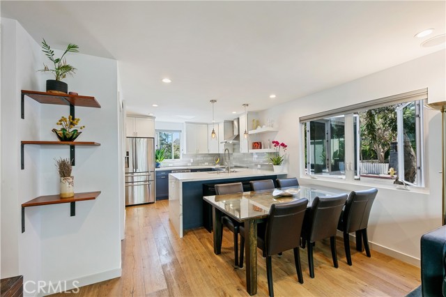 Detail Gallery Image 2 of 41 For 3512 Pacific Ave #2,  Los Angeles,  CA 90292 - 2 Beds | 2 Baths