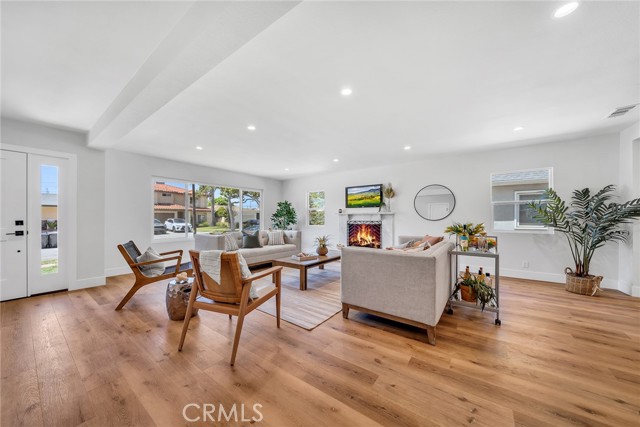 2725 Fisk Lane, Redondo Beach, California 90278, 4 Bedrooms Bedrooms, ,1 BathroomBathrooms,Residential,Sold,Fisk,PW22157941