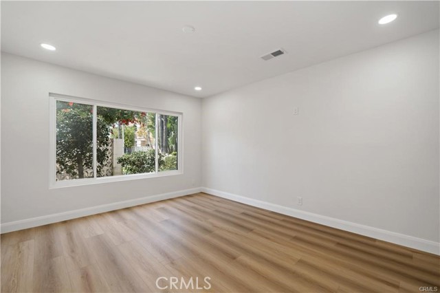 Detail Gallery Image 14 of 20 For 1360 Shadow Lane, Fullerton,  CA 92831 - 2 Beds | 2 Baths