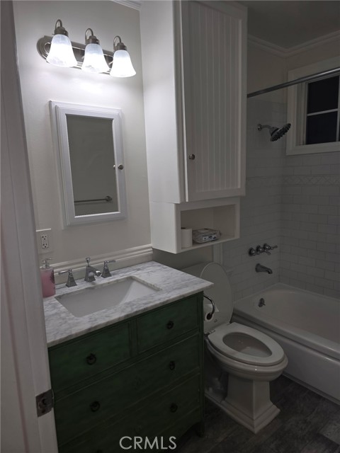 22509 Saticoy St. photo 19