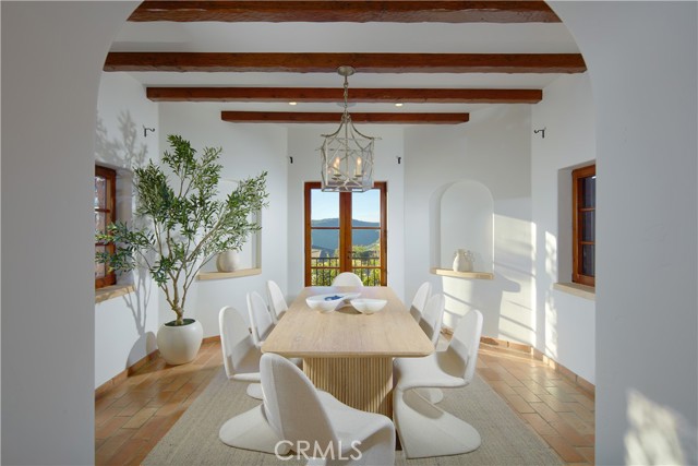 Detail Gallery Image 9 of 42 For 1302 Skyline Dr, Laguna Beach,  CA 92651 - 4 Beds | 4/1 Baths