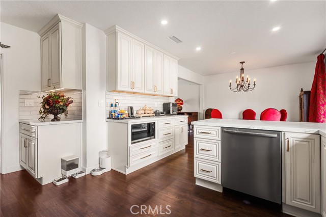 Detail Gallery Image 36 of 67 For 2367 Deerhorn Dr, Riverside,  CA 92506 - 4 Beds | 2/1 Baths