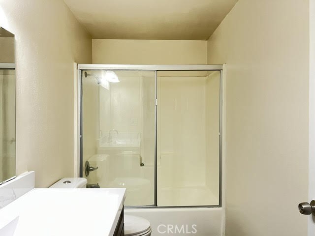 Detail Gallery Image 13 of 18 For 8321 Burnet 3 Ave #3,  North Hills,  CA 91343 - 3 Beds | 1/1 Baths