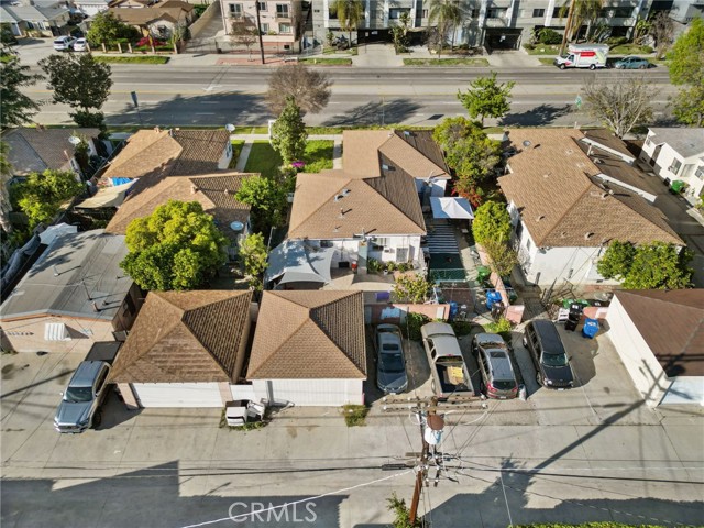 Detail Gallery Image 23 of 23 For 11816 Victory Bld, North Hollywood,  CA 91606 - 4 Beds | 2 Baths