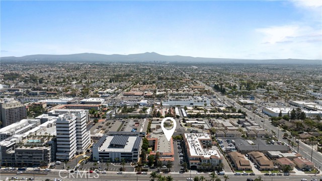 18900 Delaware Street, Huntington Beach CA: https://media.crmls.org/medias/c358819a-4b83-45d3-a2b7-807e05982995.jpg