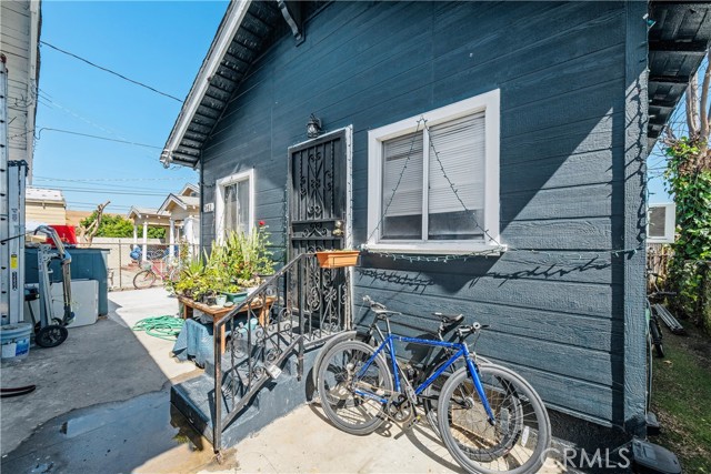 Image 5 of 30 For 961 47th Street
