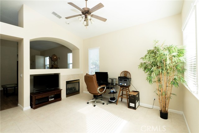 Detail Gallery Image 6 of 47 For 639 Hillswick, Folsom,  CA 95630 - 3 Beds | 2 Baths