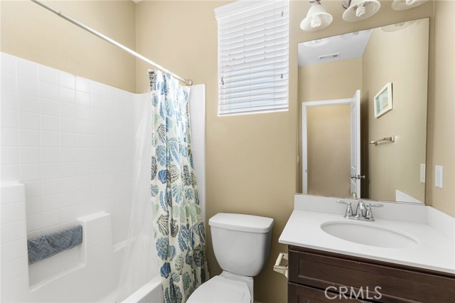 Detail Gallery Image 11 of 26 For 31447 Manlio Ct, Menifee,  CA 92584 - 5 Beds | 4 Baths