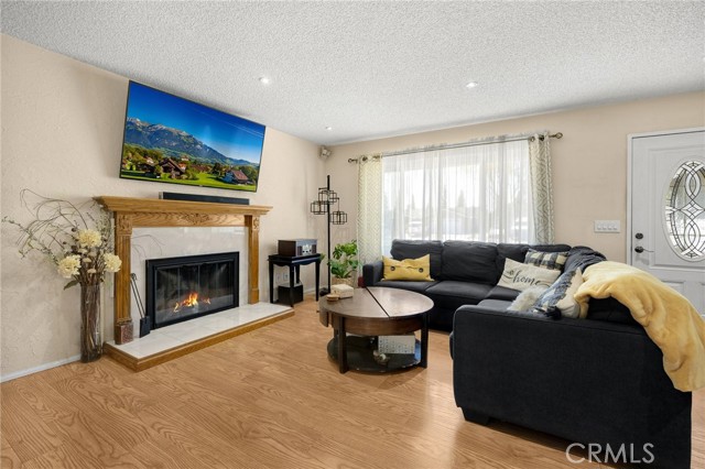 17381 Yorkshire Avenue, Yorba Linda CA: https://media.crmls.org/medias/c35975ea-0e4f-4311-b408-af7aa2b3773e.jpg