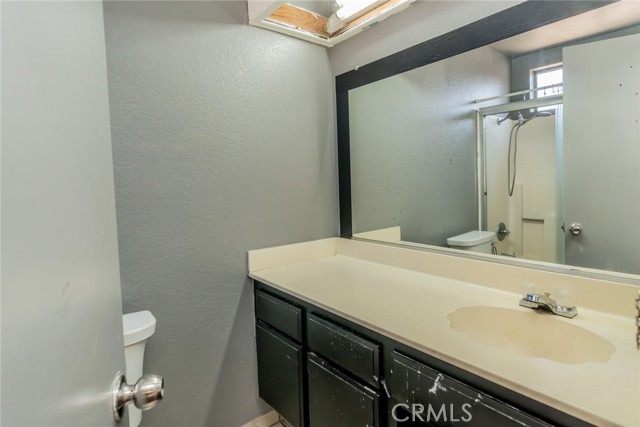 Detail Gallery Image 19 of 41 For 11327 Oakwood Dr, Fontana,  CA 92337 - 3 Beds | 2/1 Baths