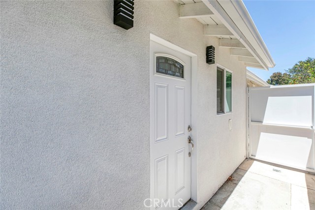 Detail Gallery Image 6 of 17 For 17237 Kingsbury St a,  Granada Hills,  CA 91344 - 0 Beds | 1 Baths