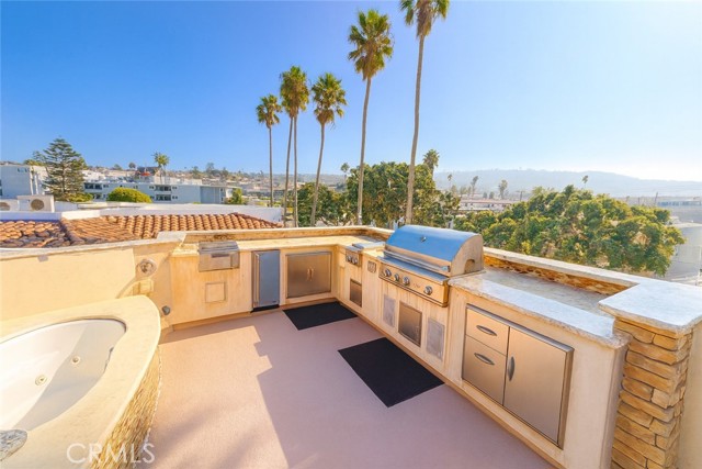 Detail Gallery Image 14 of 27 For 100 Paseo De La Playa, Redondo Beach,  CA 90277 - 1 Beds | 1 Baths
