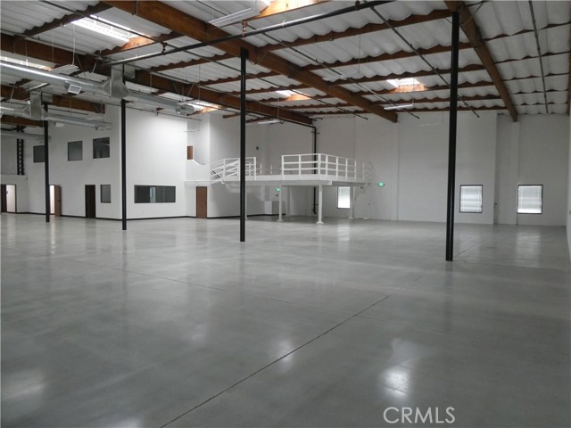 913 Ruberta Avenue, Glendale, California 91201, ,Commercial Lease,For Rent,913 Ruberta Avenue,CRGD23211279