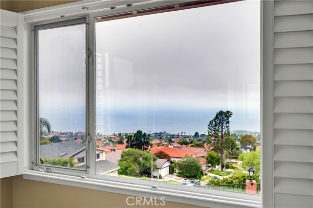 28927 Doverridge Drive, Rancho Palos Verdes CA: https://media.crmls.org/medias/c35c2e9e-1486-433c-963f-45952b41adc7.jpg