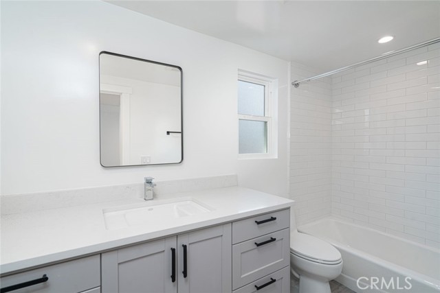 Detail Gallery Image 27 of 34 For 905 W Balboa, Newport Beach,  CA 92661 - 4 Beds | 2 Baths