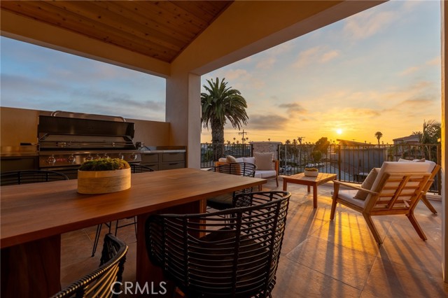 506 12th, Huntington Beach CA: https://media.crmls.org/medias/c35c75f0-5b02-4a96-98e5-b28a9c6df0e4.jpg