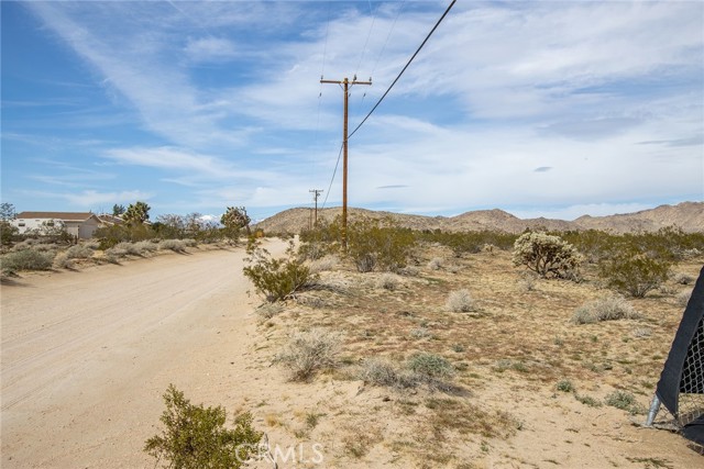 Detail Gallery Image 12 of 17 For 62000 Two Mile Rd, Joshua Tree,  CA 92252 - – Beds | – Baths