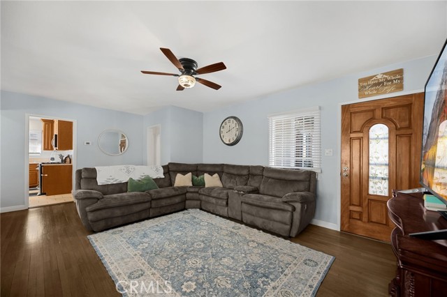 Detail Gallery Image 7 of 48 For 304 S Colfax, La Habra,  CA 90631 - 2 Beds | 2 Baths