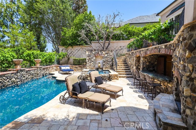 20 Cherry Hills Lane, Newport Beach CA: https://media.crmls.org/medias/c35d6d17-e324-4d7c-b373-67c5ea075114.jpg