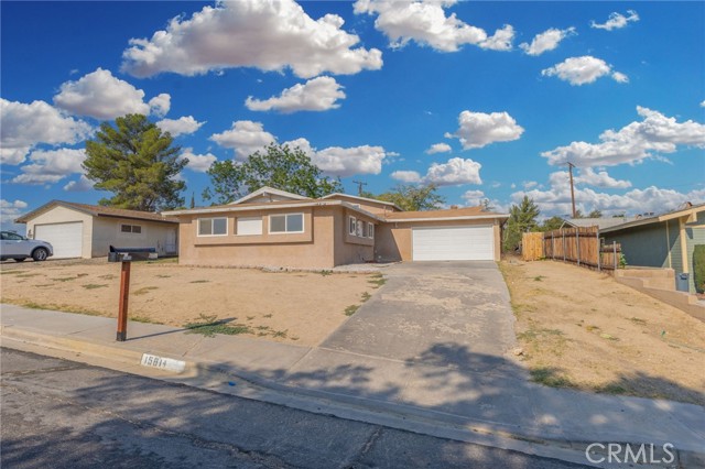 Detail Gallery Image 1 of 34 For 15814 Fresno St, Victorville,  CA 92395 - 4 Beds | 3 Baths