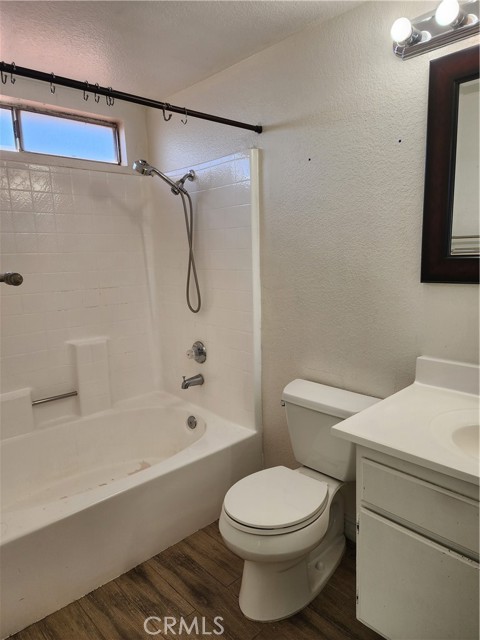Detail Gallery Image 13 of 17 For 23787 Cold Spg, Moreno Valley,  CA 92557 - 3 Beds | 2/1 Baths