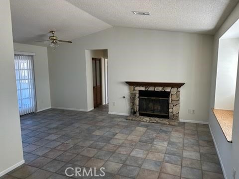 Detail Gallery Image 2 of 33 For 10970 Merino, Apple Valley,  CA 92308 - 3 Beds | 2 Baths