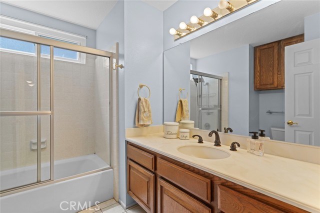 Detail Gallery Image 24 of 47 For 6128 Avalon Ct, Long Beach,  CA 90803 - 4 Beds | 3 Baths