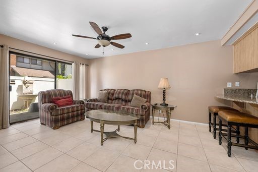 Detail Gallery Image 7 of 35 For 16912 Stoneglass #14,  Tustin,  CA 92780 - 2 Beds | 1/1 Baths