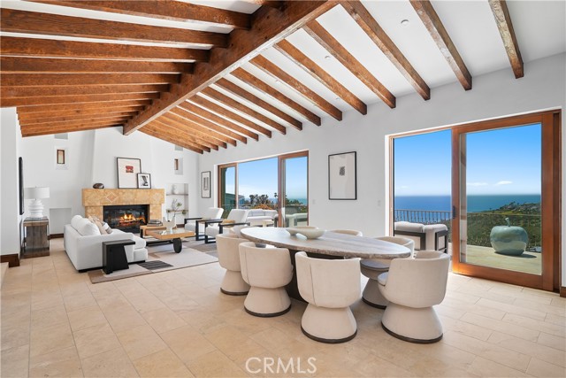2516 Temple Hills Drive, Laguna Beach CA: https://media.crmls.org/medias/c36140ed-a2eb-42c8-b735-3a35b205de94.jpg