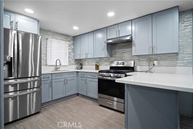 Detail Gallery Image 5 of 20 For 17377 Valley Bld #2,  Fontana,  CA 92335 - 3 Beds | 2 Baths