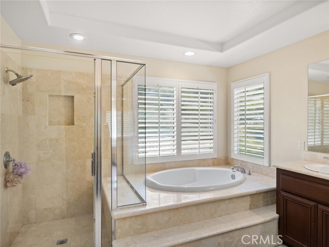 Detail Gallery Image 28 of 55 For 29534 Mammoth Ln, Canyon Country,  CA 91387 - 5 Beds | 3 Baths