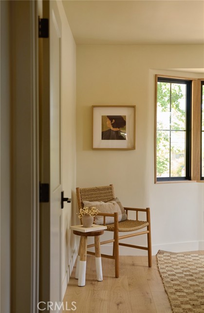 4367 Rising Hill Road, Altadena CA: https://media.crmls.org/medias/c363d3b9-614a-4fc4-b52d-378869558d68.jpg