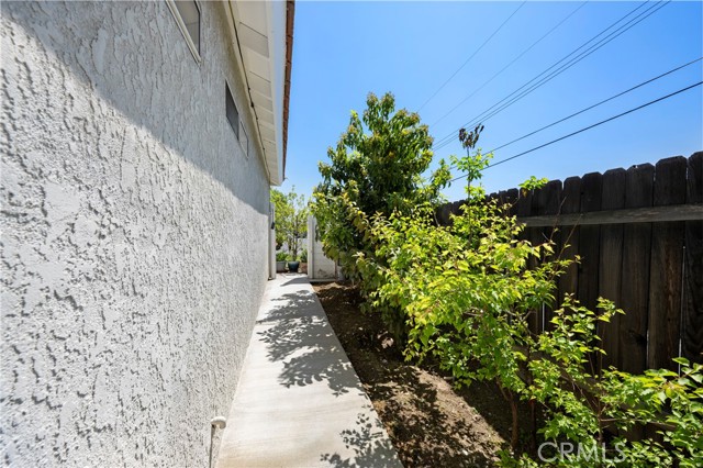 Detail Gallery Image 6 of 55 For 1506 N Gardena Ave, Rialto,  CA 92376 - 3 Beds | 2 Baths