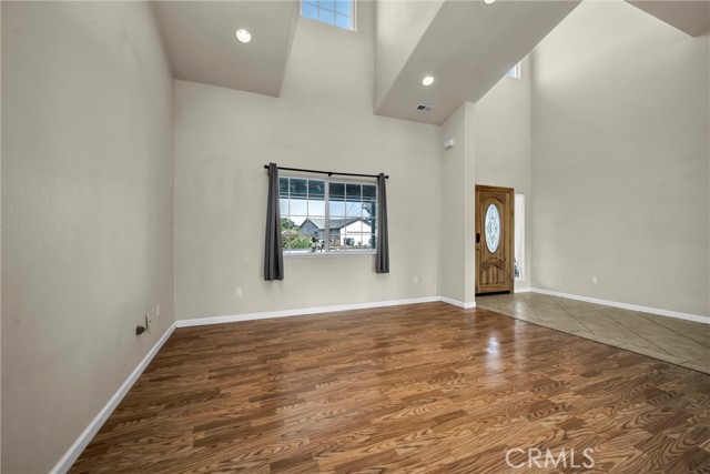 Detail Gallery Image 9 of 38 For 18695 Horseshoe Rd, Hidden Valley Lake,  CA 95467 - 3 Beds | 2/1 Baths